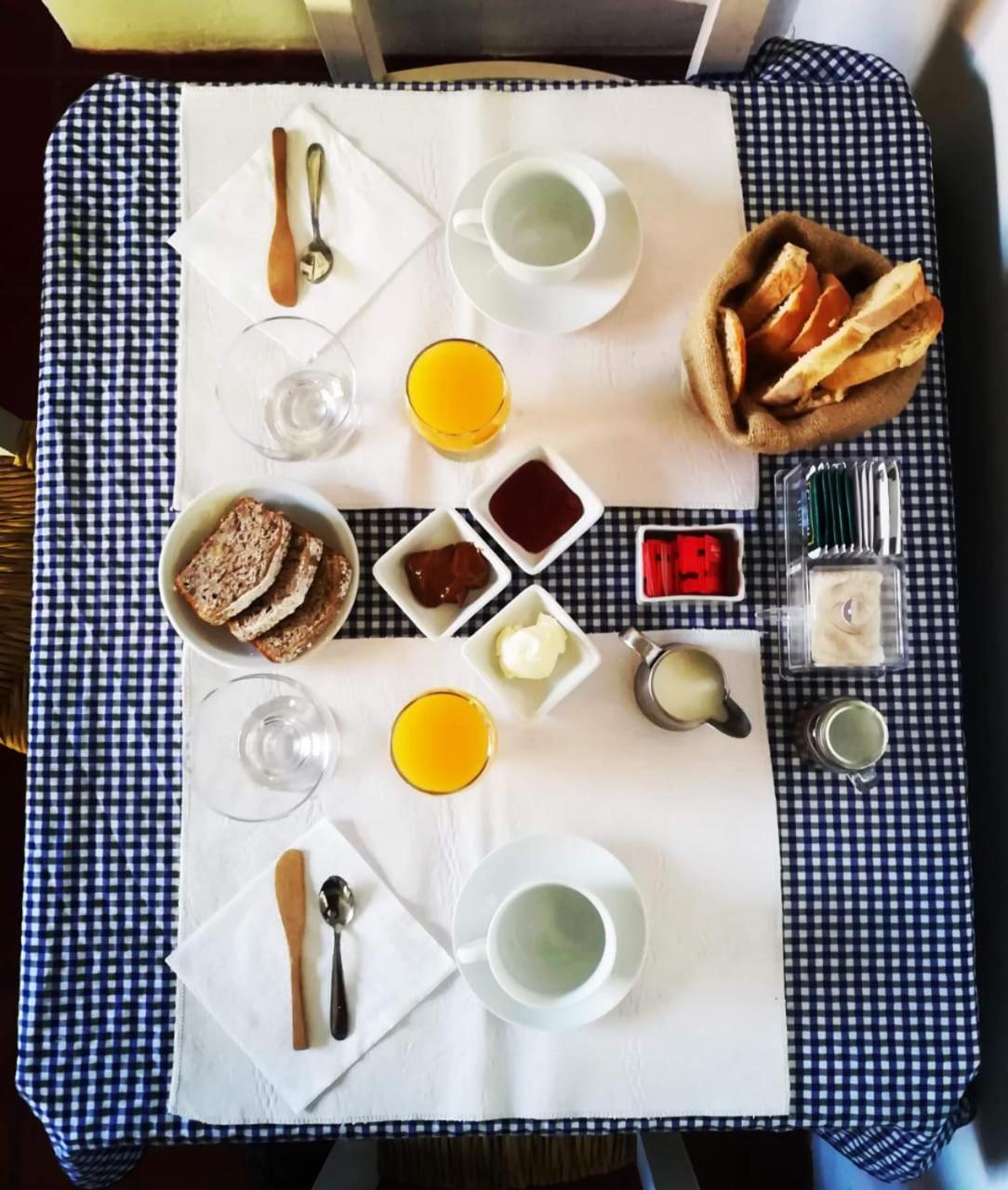 Alma De Proa Bed & Breakfast San Antonio de Areco Ngoại thất bức ảnh